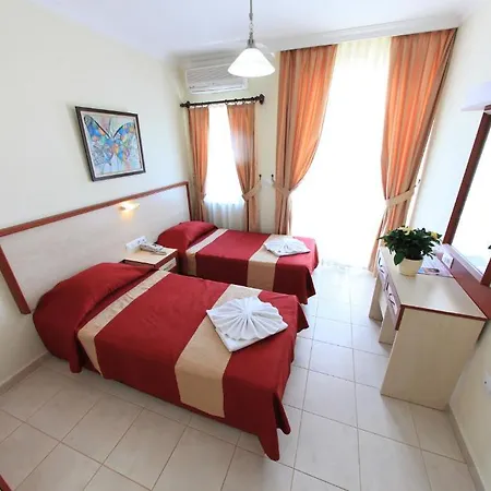 Hotelli Ramira Joy 4*